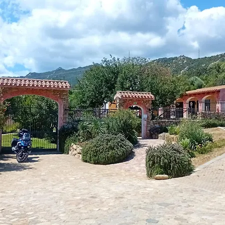 La Corte Rosada Villasimius