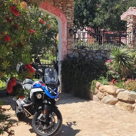 Hotel La Corte Rosada 3*