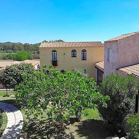 La Corte Rosada Otel 3*