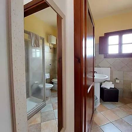 La Corte Rosada Otel 3*