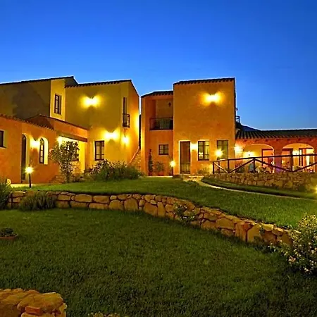 La Corte Rosada 3* Villasimius